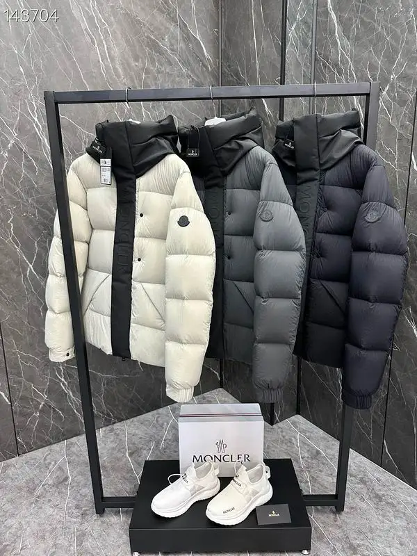 Moncler sz1-5 26yr286